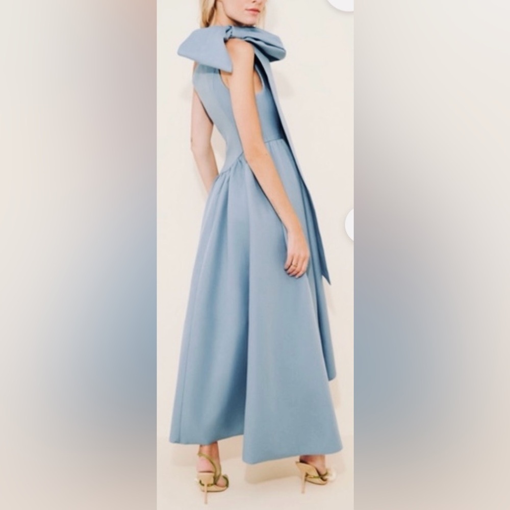 Elliatt Liesel One-Shoulder Dress. Shoulder bow, draped overlay. Smokey blue. M - Picture 2 of 14